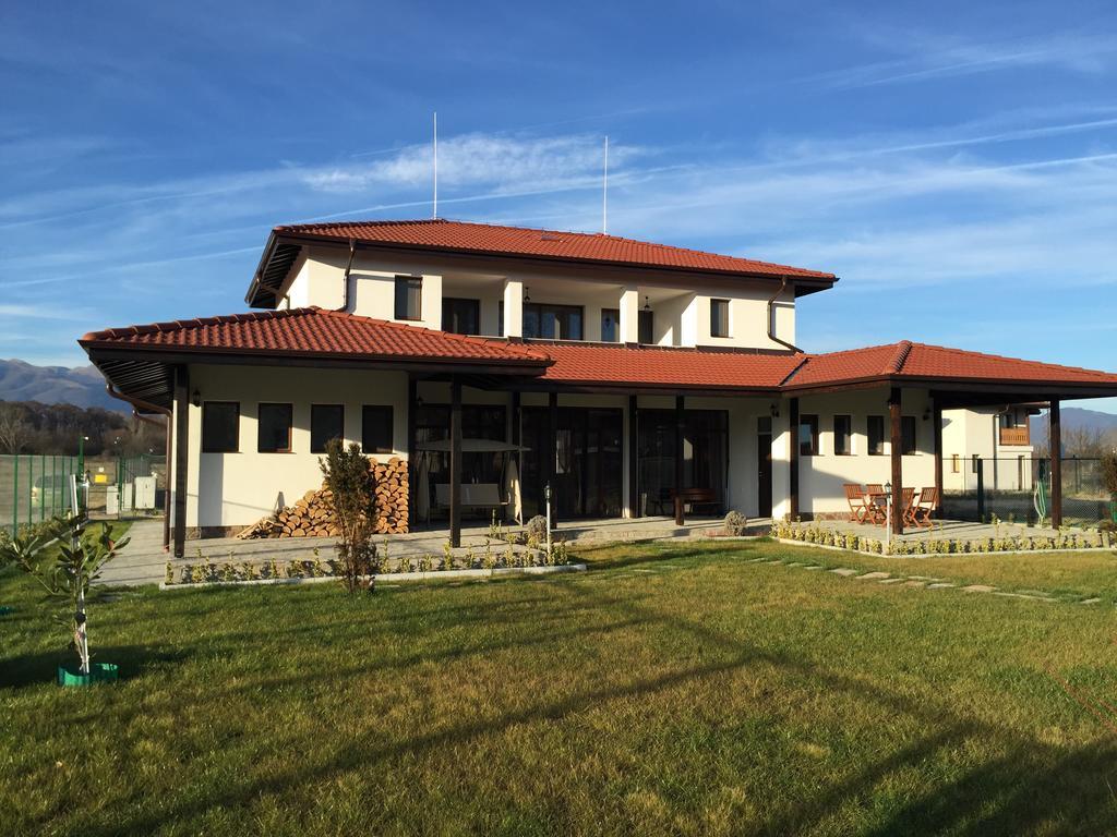 Guest House Hasiendata Pavel Banya Exterior foto