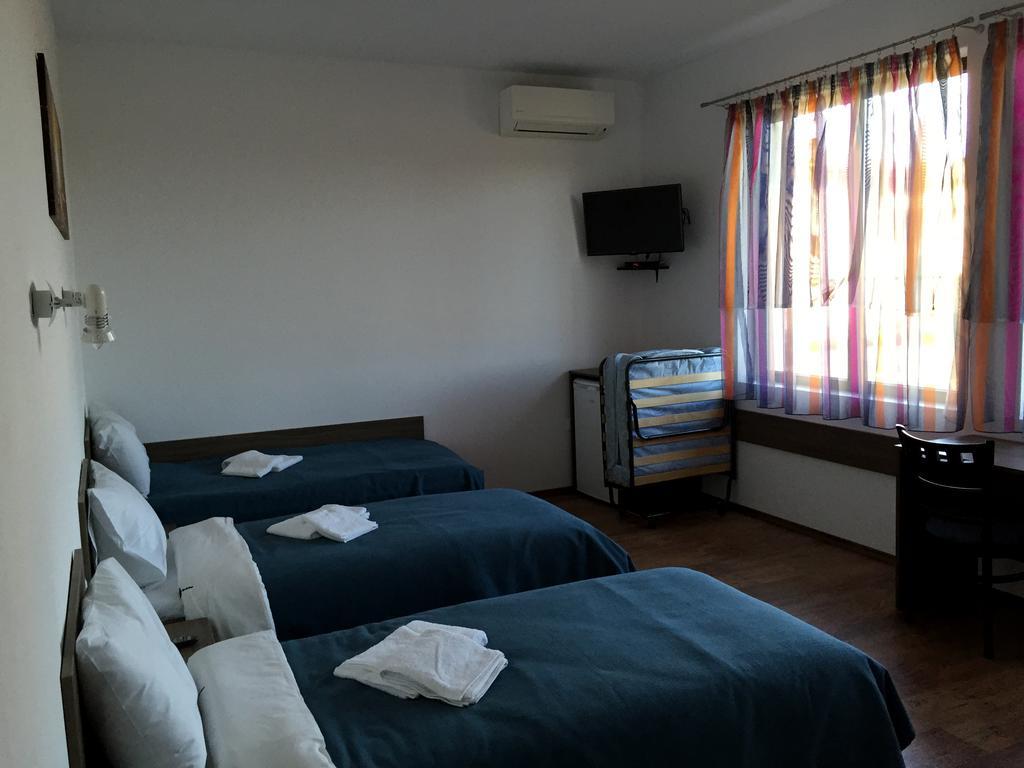 Guest House Hasiendata Pavel Banya Exterior foto