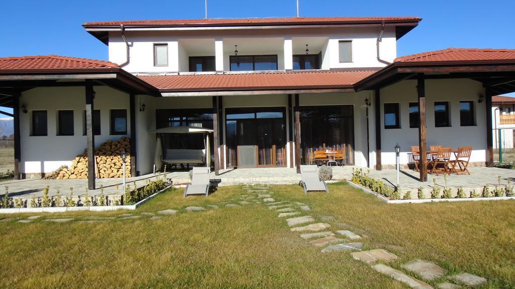 Guest House Hasiendata Pavel Banya Exterior foto